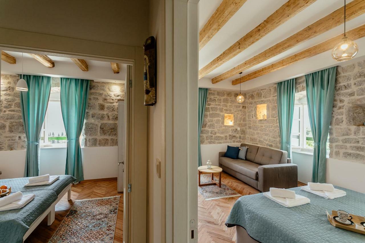 Conborgo Apartments Kumbor Eksteriør bilde