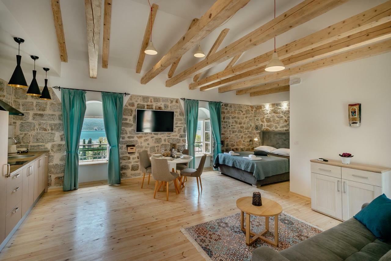 Conborgo Apartments Kumbor Eksteriør bilde